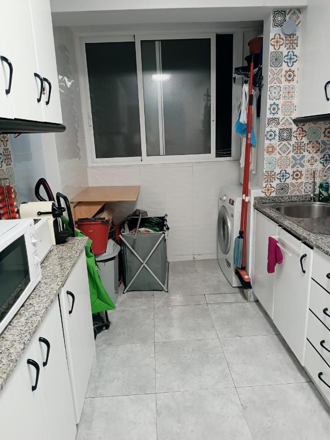 Habitaciones2 Renfe Alicante Exteriör bild
